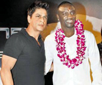 Shahrukh Khan enjoy to Akon's 38th birthday in Mumbai